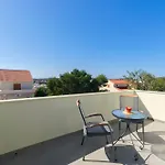 Quiet Corner Apartment