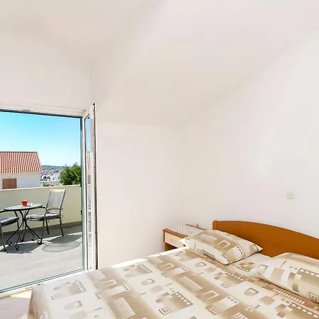 Quiet Corner Apartman *