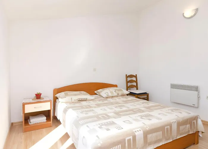 Quiet Corner Apartman *