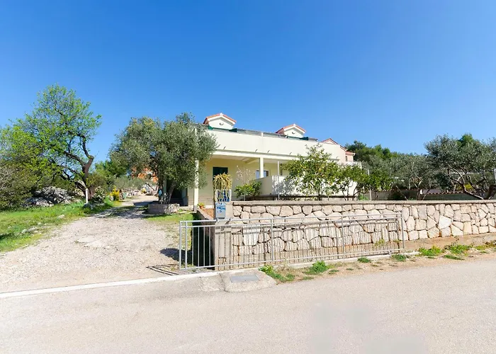 Quiet Corner * Езера